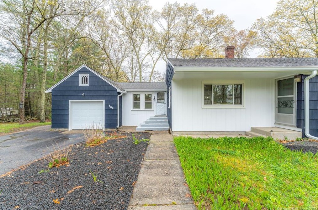 168 Munyan Rd, Putnam, CT 06260