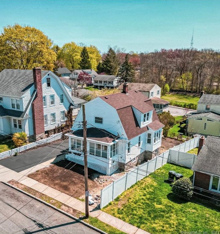 46 Sander St, United States Coast Guard Ac, CT 06320