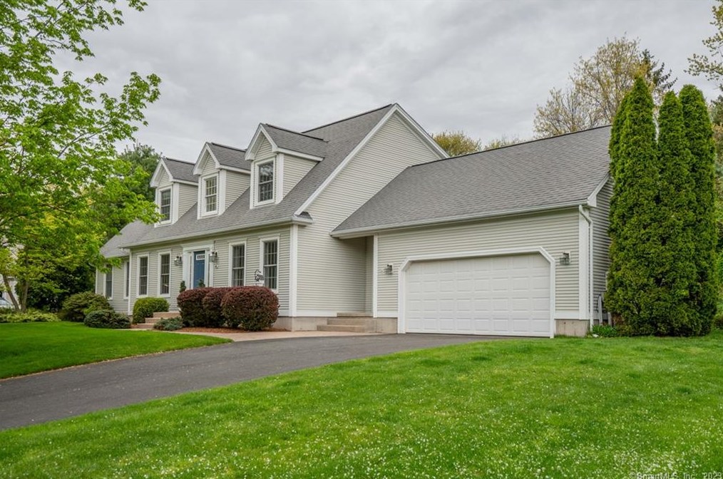 145 Carriage Way, Windsor, CT 06095