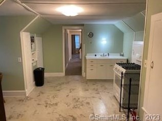 24 Grove St, Torrington, CT 06790