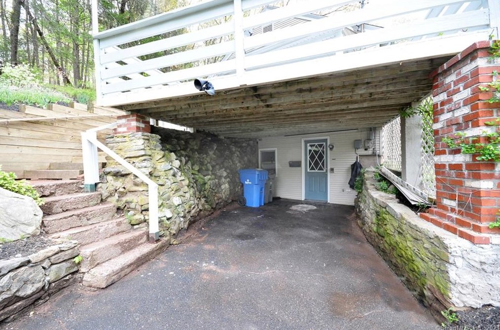 463 Lydall St, Manchester, CT 06042