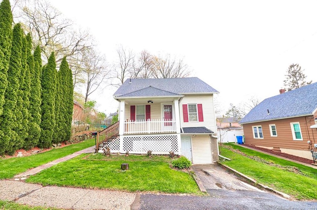 34 Woodbine St, Waterbury, CT 06705
