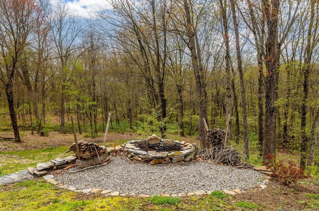 36 Cedar Swamp Rd, Tolland CT  06084-3608 exterior