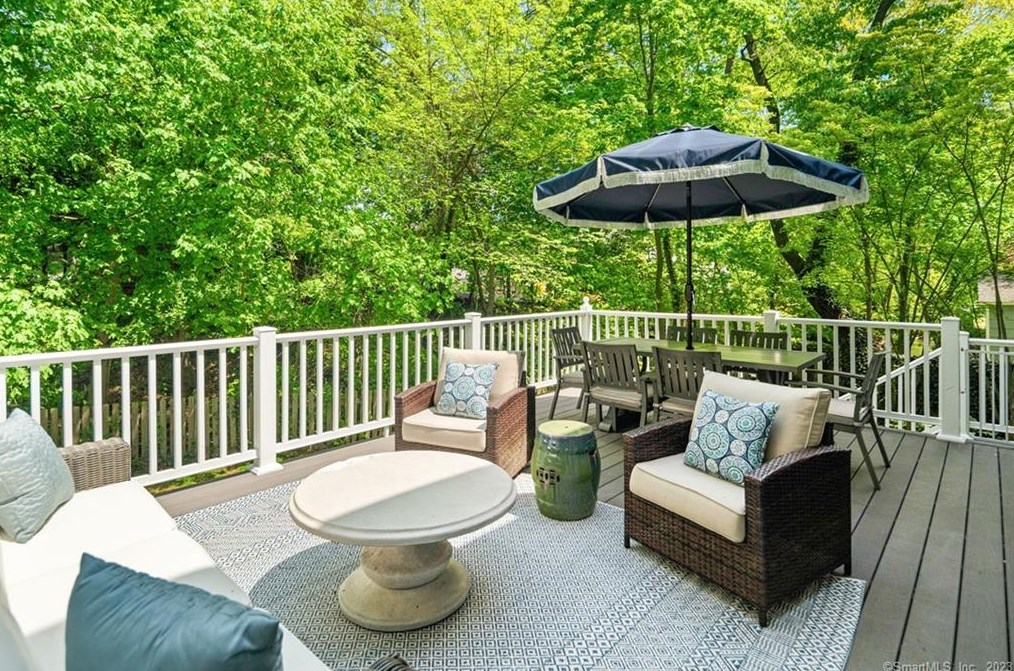 44 Summer St, New Canaan, CT 06840
