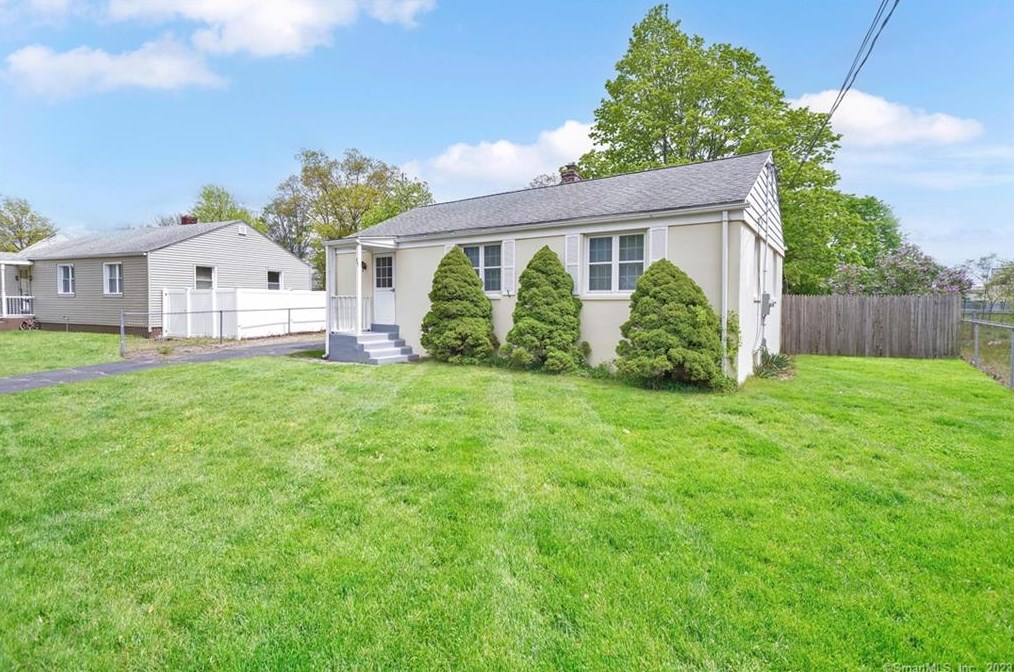 67 Risley St, Hartford, CT 06118