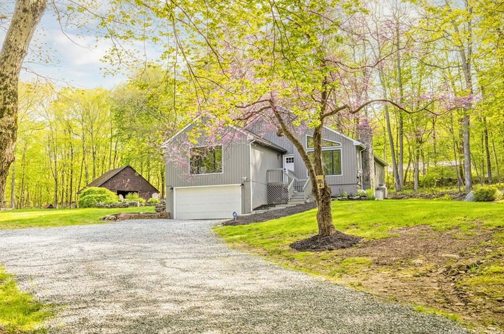 511 Tobacco St, Exeter, CT 06249