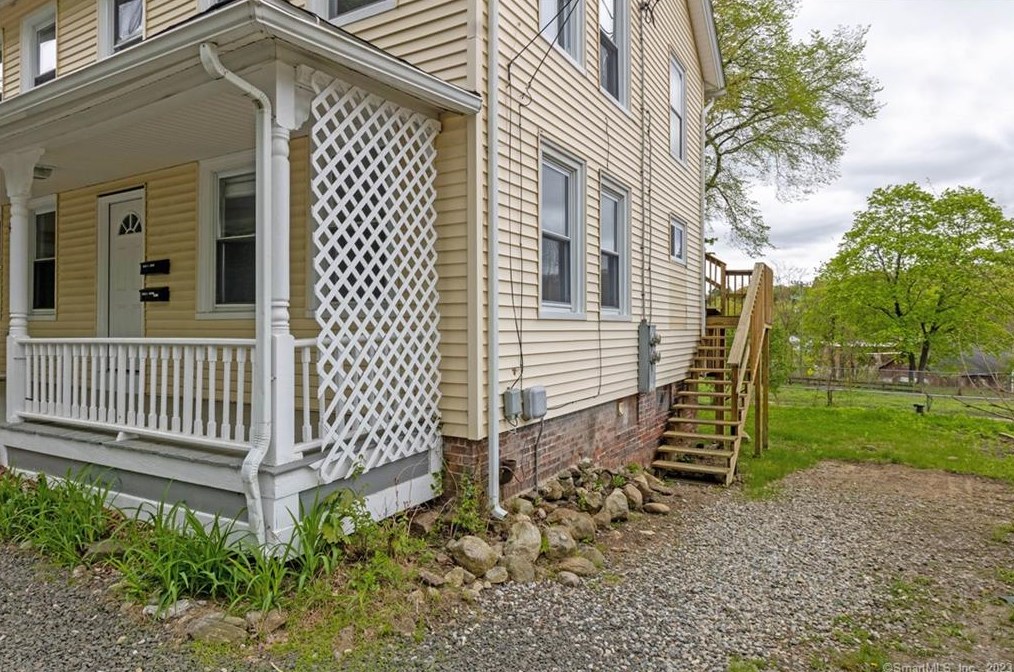 4 Starr Pl #1st Floor, East Hampton, CT 06424