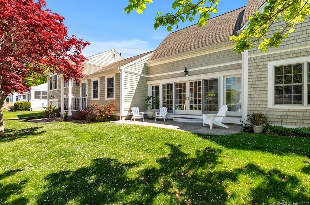 40 Sea Spray Rd, Lyme, CT 06371