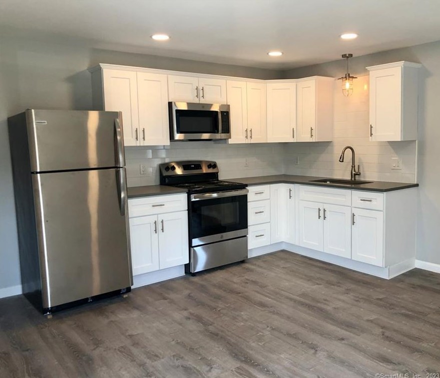 359 S Main St #2, Middletown, CT 06457