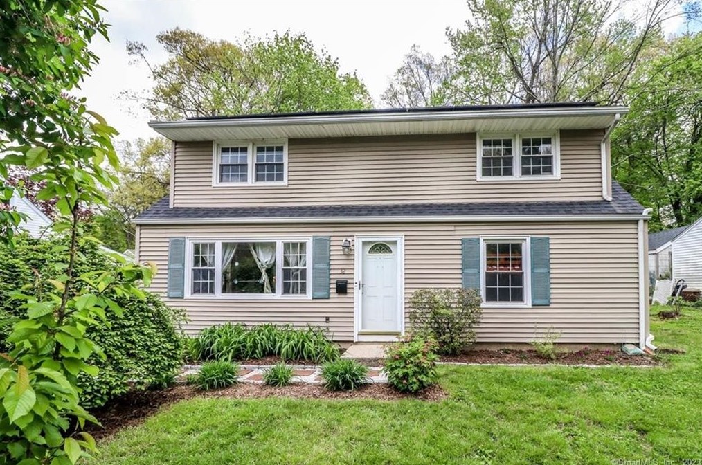 32 Bethpage, Bethel, CT 06801