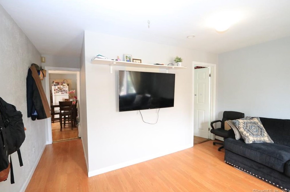 65 Maple Ave, Stamford, CT 06902