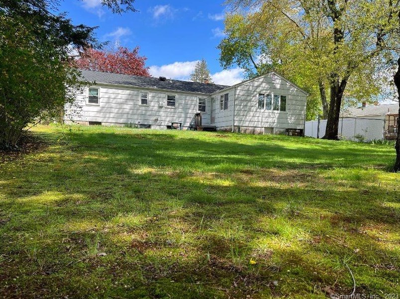 7 Garry, Windsor Locks, CT 06096