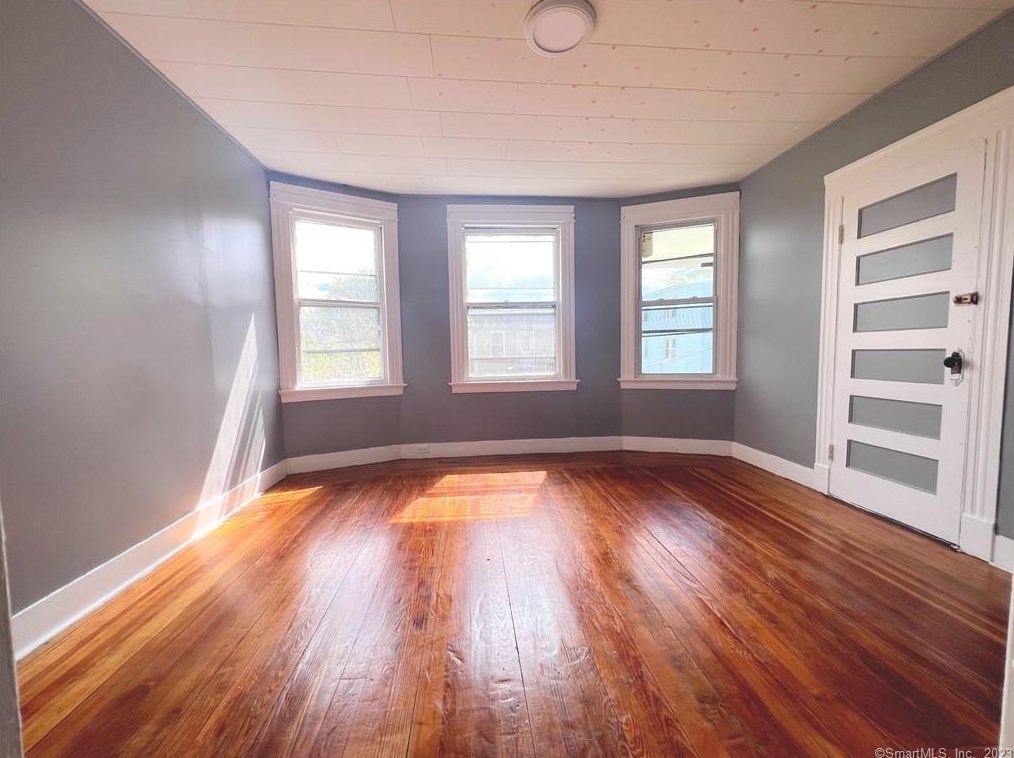 66 Brewster St #3, Waterbury, CT 06704