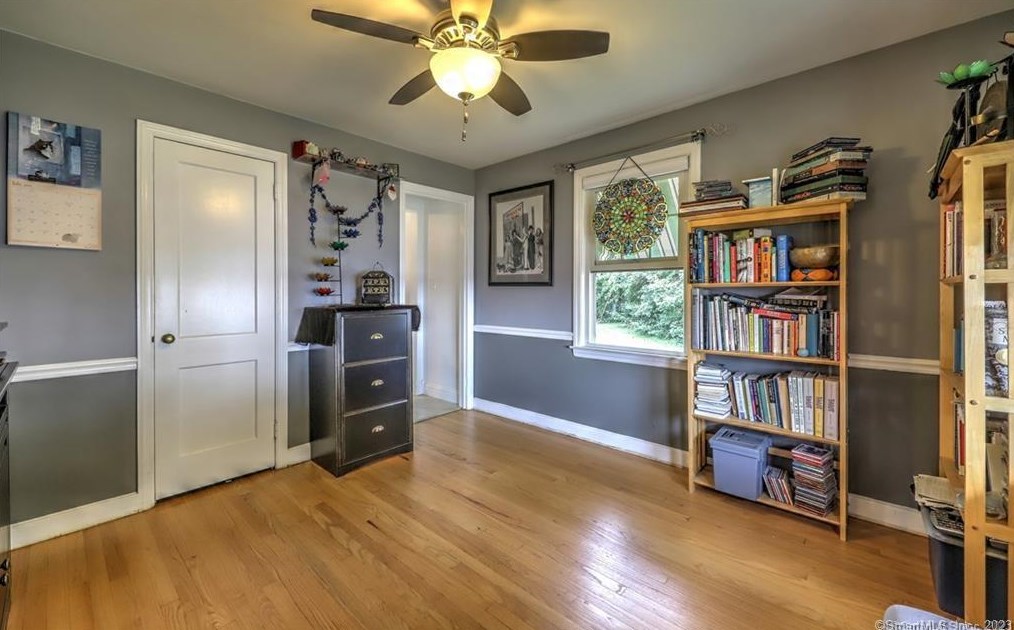 75 Housatonic Ave, Stratford CT  06615-6089 exterior