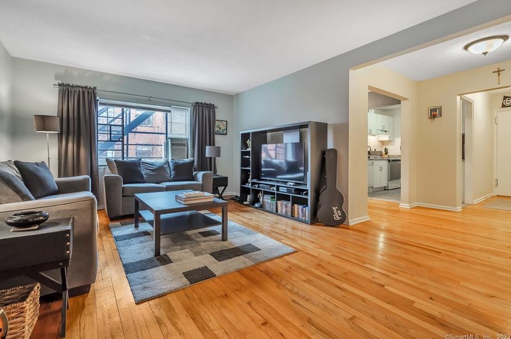576 Whitney Ave #l2, New Haven, CT 06511