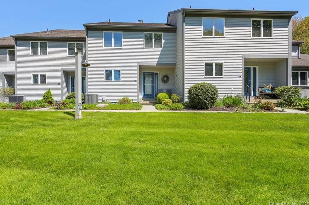 7 Whitehall Landing #7, Mystic, CT 06355
