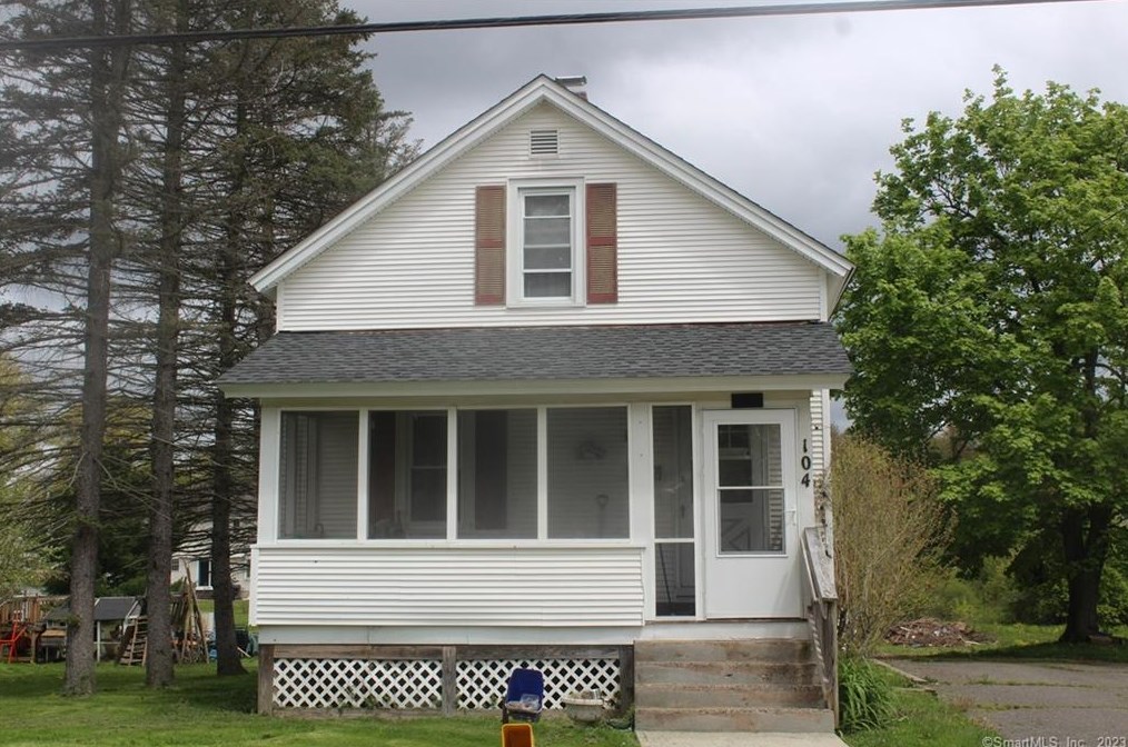 104 Kent Ave, Suffield, CT 06078