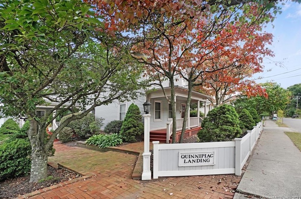858 Quinnipiac Ave Apt 2, New Haven, CT 06513