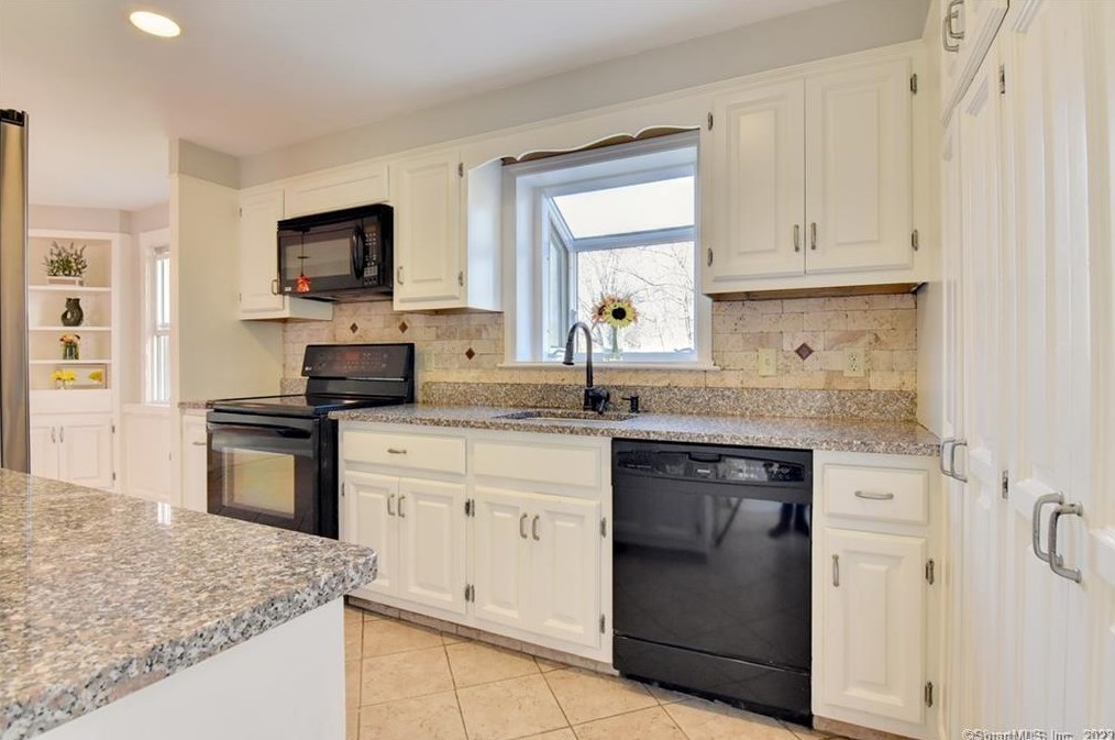 11 Genesee St, New Haven, CT 06515