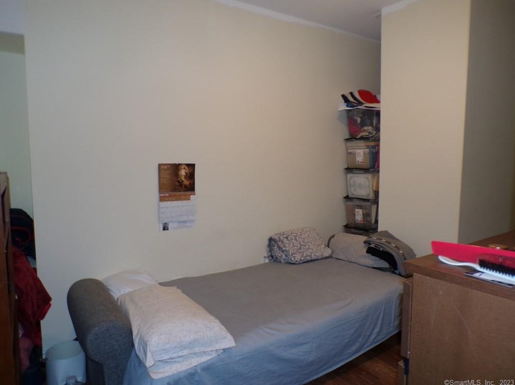 1559 Elm St, Stratford CT  06615-7031 exterior