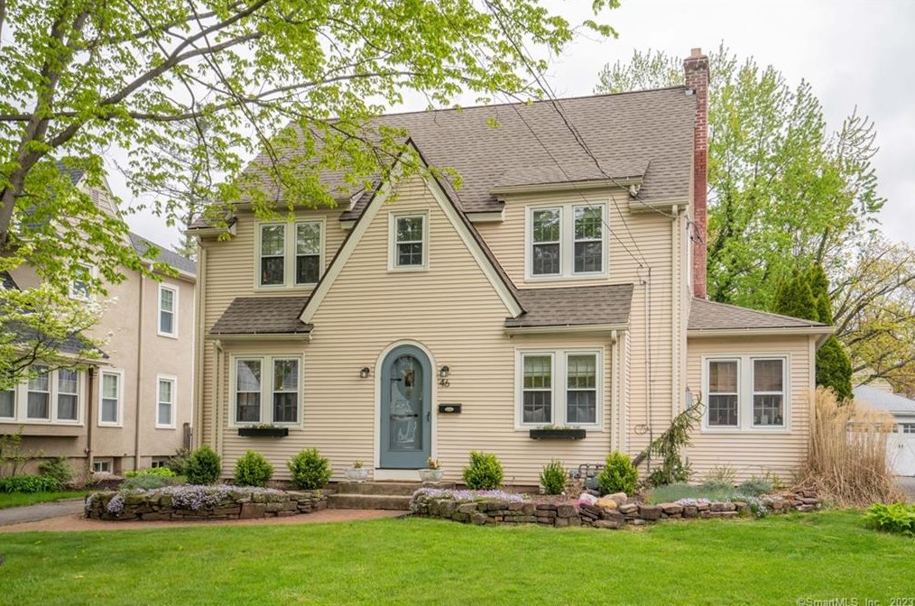 46 Griswold Dr, Hartford, CT 06119-1146