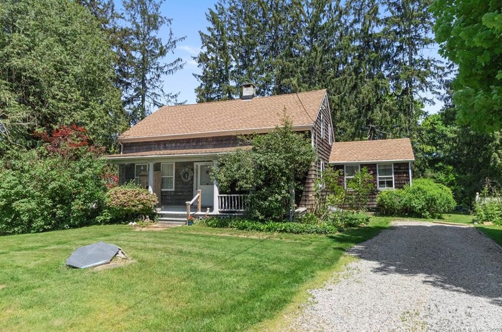 6 Plants Dam Rd, East Lyme, CT 06333