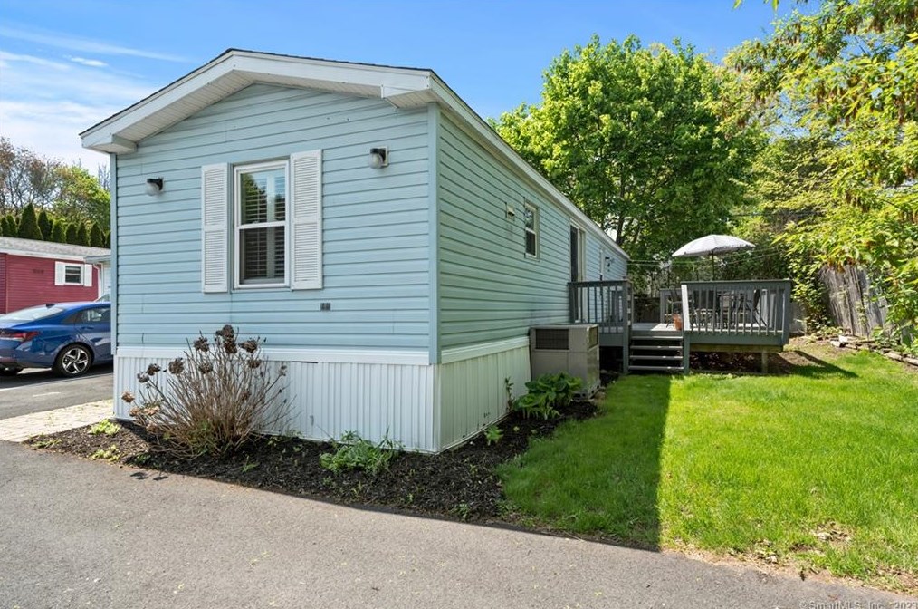 7 Western Sands, Wallingford, CT 06492