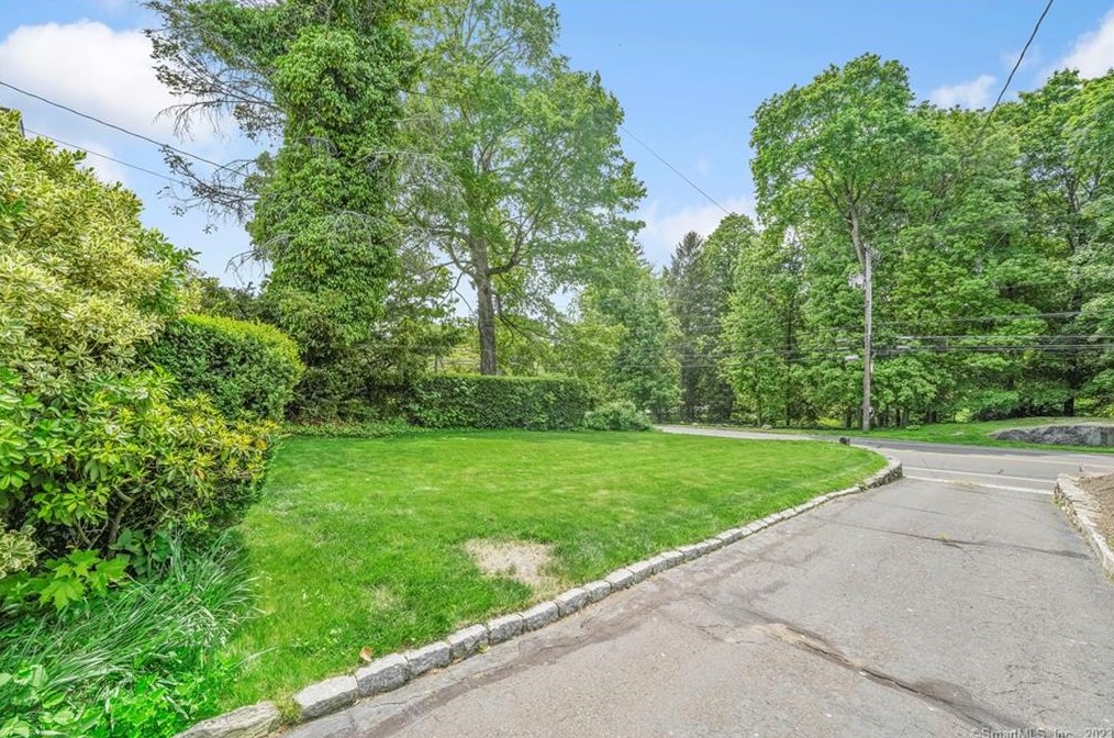 171 Lake Ave, Greenwich, CT 06830
