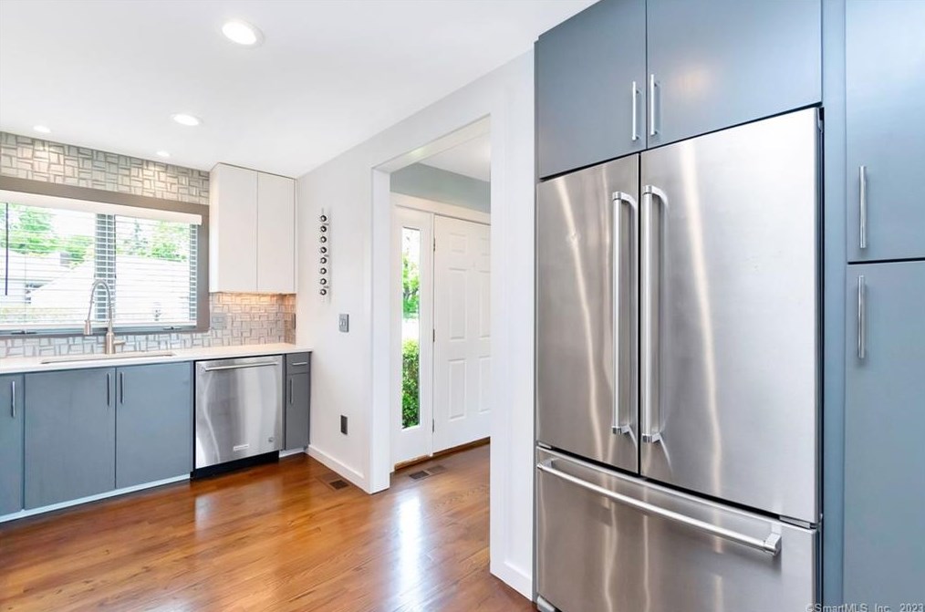 100 Dudley Ave #b8, Fenwick, CT 06475