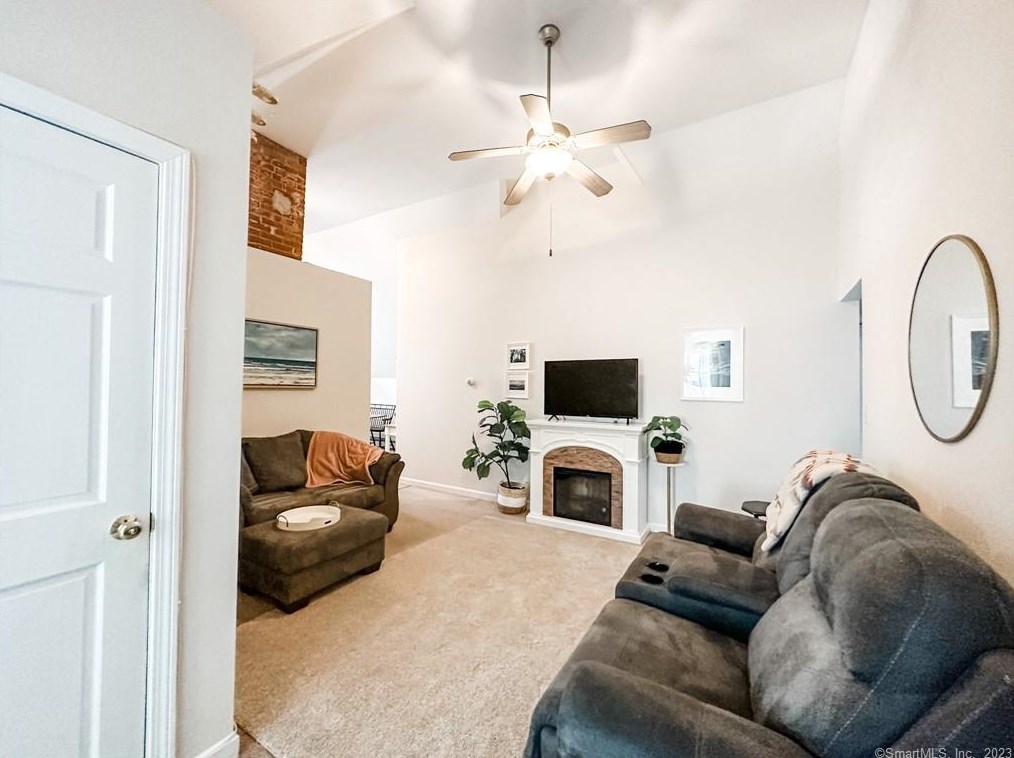 33 Winter St, Killingly, CT 06239