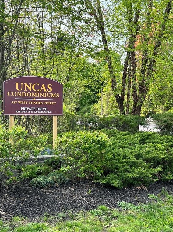 527 W Thames St #24, Norwich, CT 06360