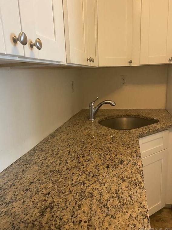 6 Hyatt Ave #12, Norwalk, CT 06850