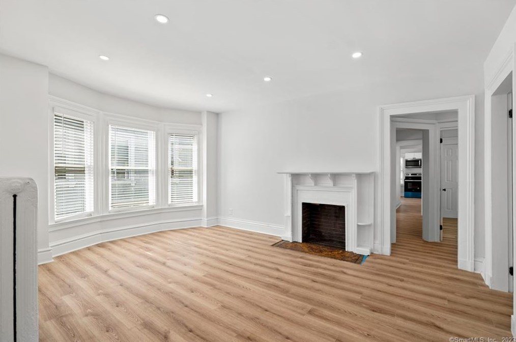 318 Humphrey St #2, New Haven, CT 06511