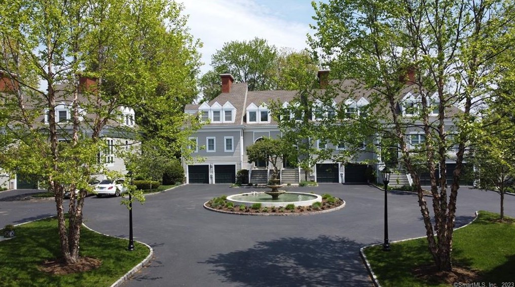 450 Center St #8, Southport, CT 06890