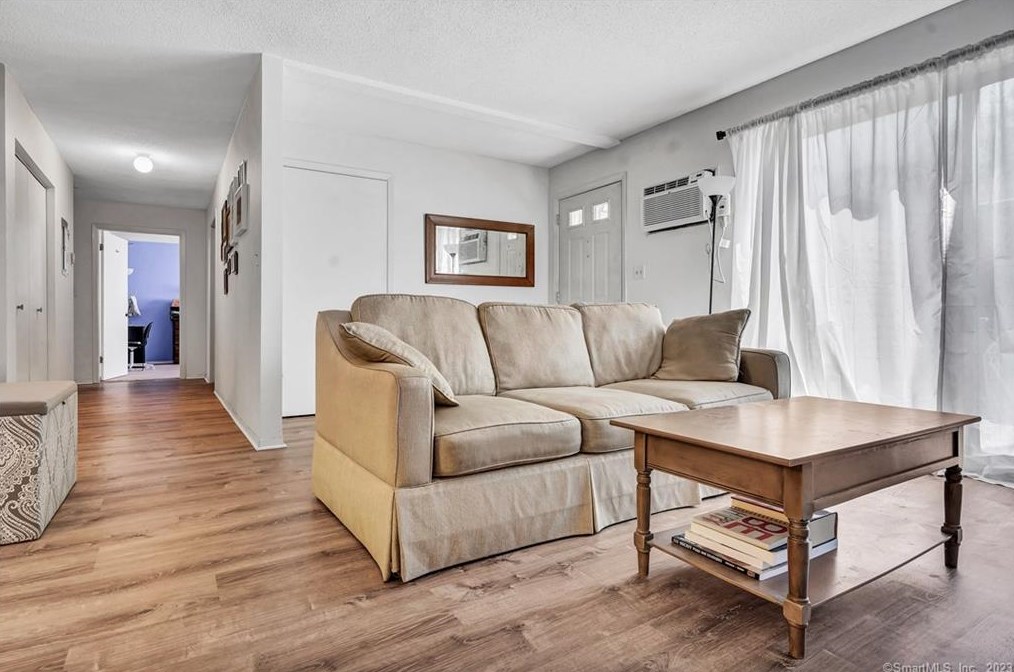 5 Sundance Dr #5, Branford, CT 06405