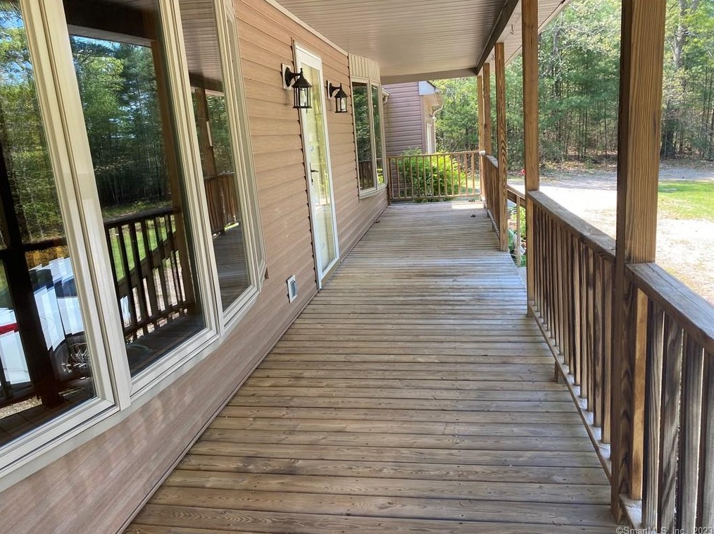 60 Demers Rd, Moosup, CT 06354