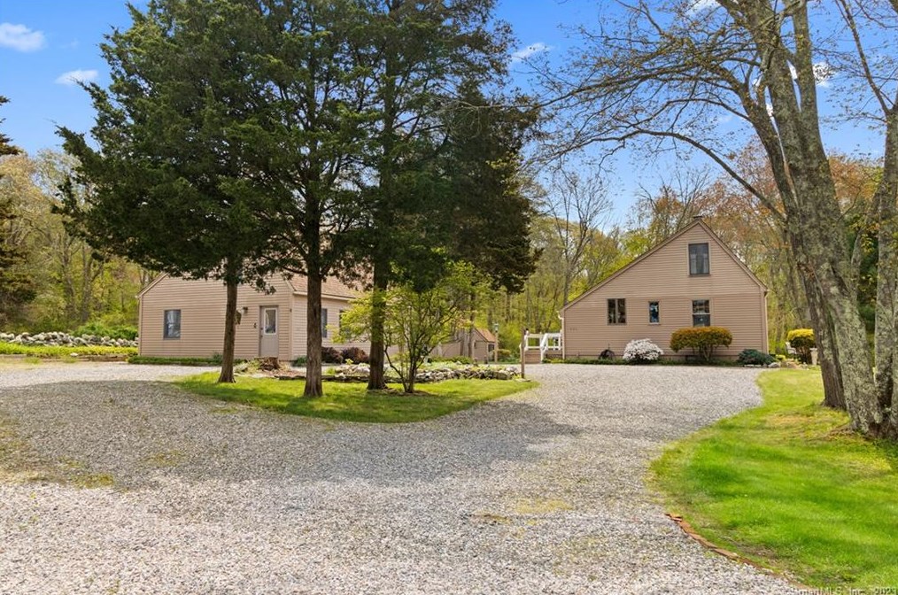 334 Brook St, Groton, CT 06340