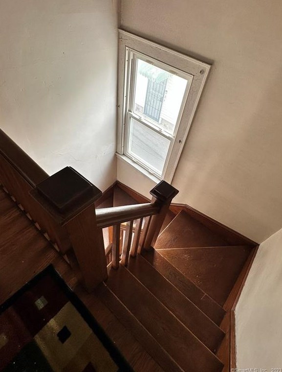 101 Harold St, Hartford CT  06112-1231 exterior