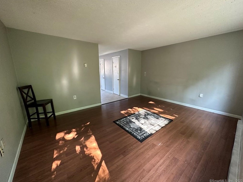 39 Horton Hill Rd #2e, Union City, CT 06770