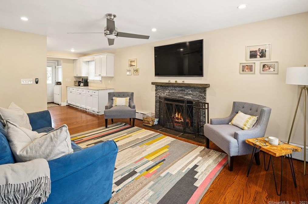 83 Dunn Ave, Stamford, CT 06905