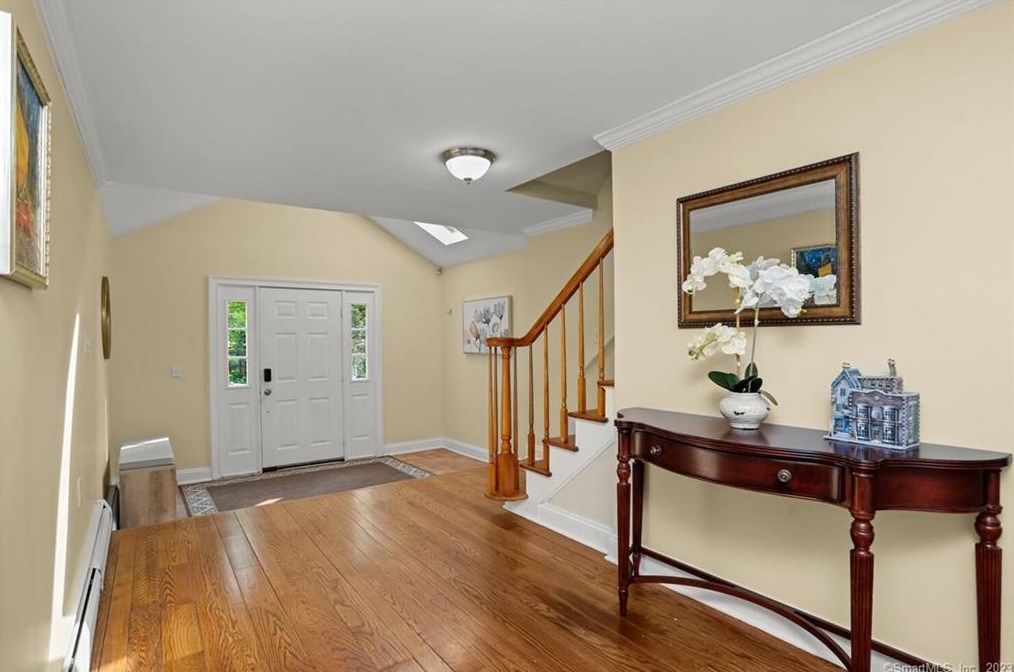 55 Hillcrest Park Rd, Old Greenwich CT  06870-1019 exterior