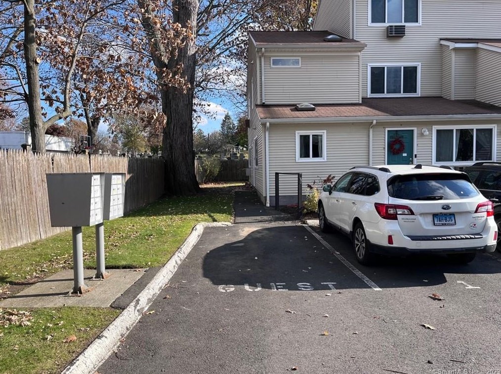 30 Elmcroft Rd #1, Stamford, CT 06902