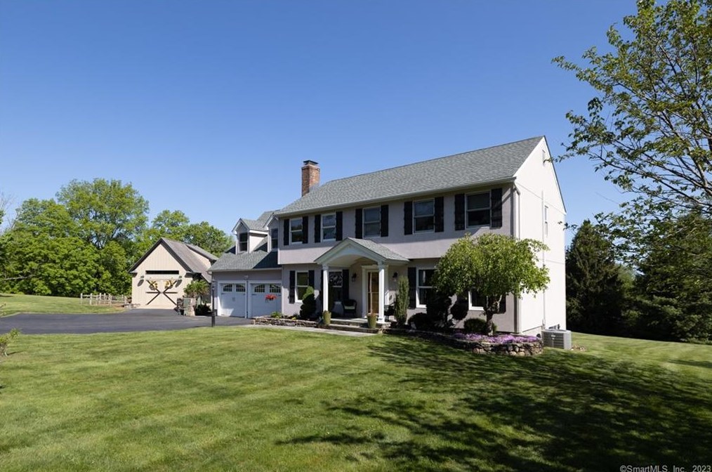 78 Dinatale Dr, Durham, CT 06422