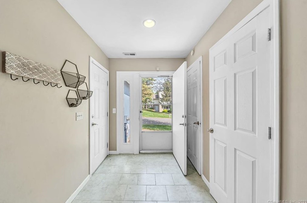 228 E Bass Ln #228, Suffield, CT 06078