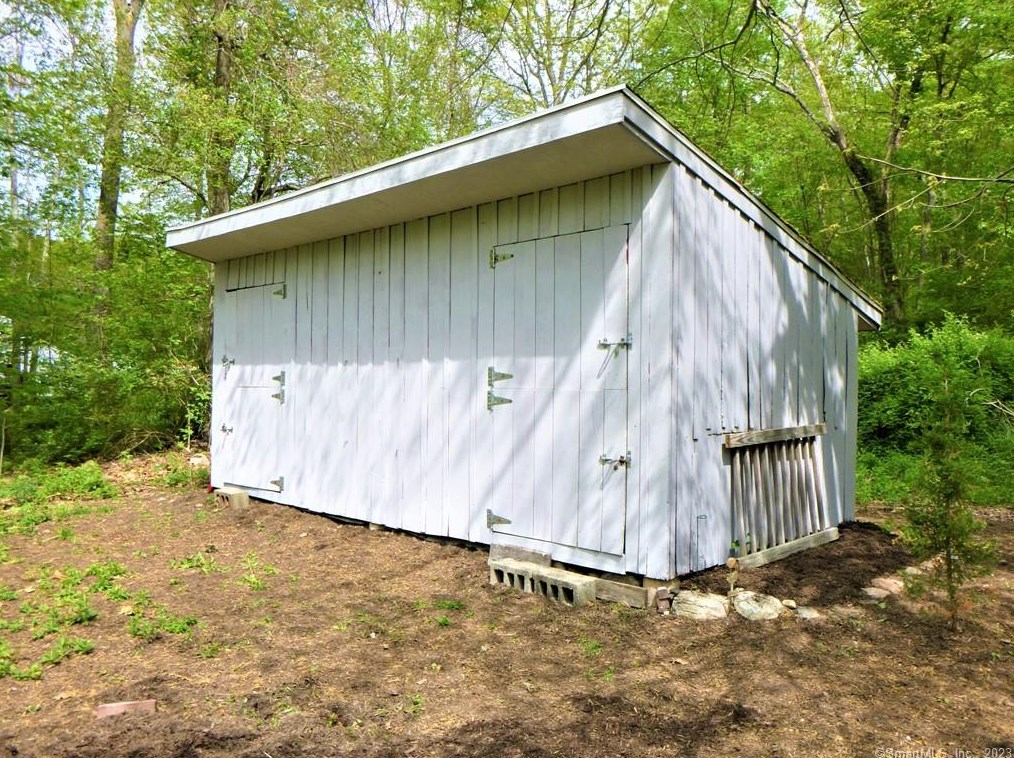 233 Spaulding Rd, Plainfield CT  06374-2126 exterior