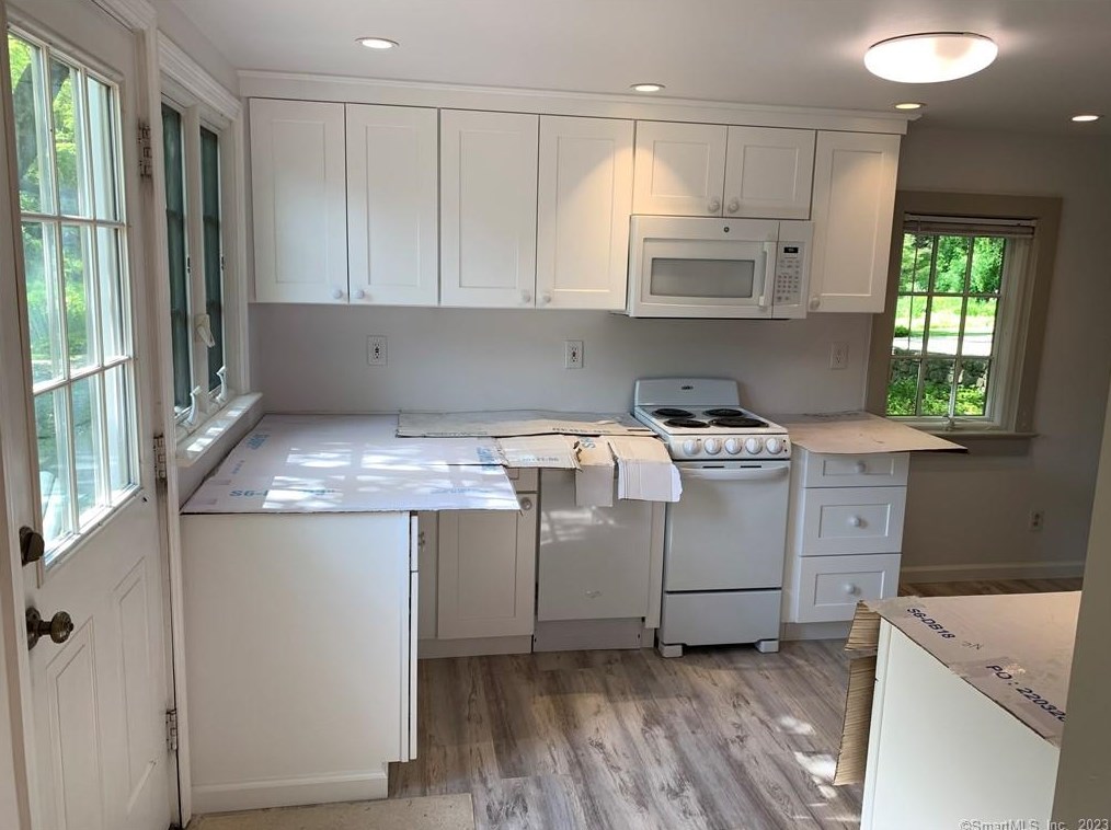 77 Marvin Ridge Rd, New Canaan, CT 06840