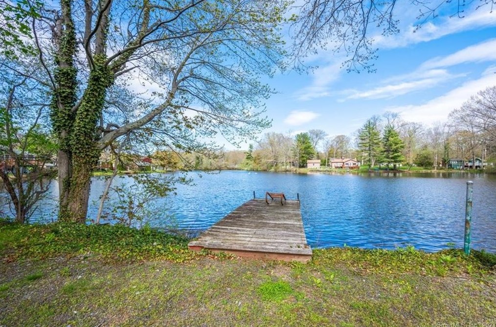 10 Grieb Trail, Wallingford, CT 06492