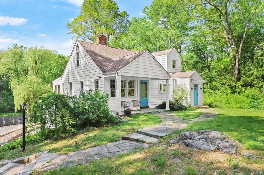 309 Florida Hill Rd, Ridgefield, CT 06877