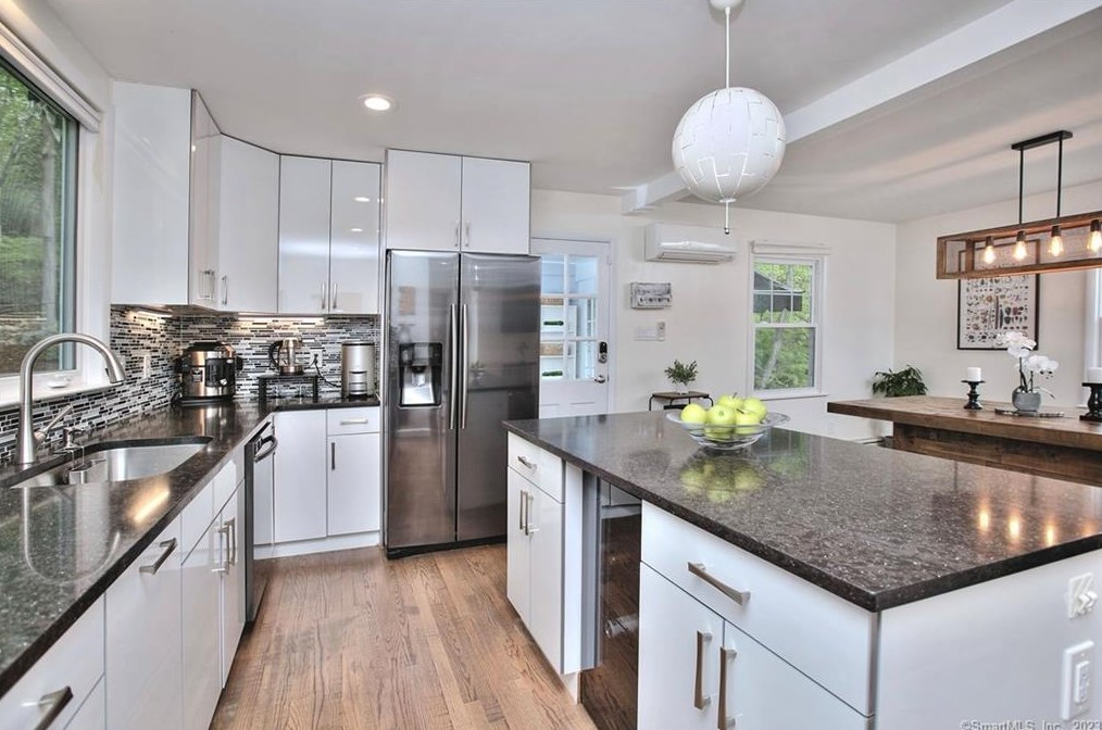 3 Rebel Ln, Norwalk, CT 06850