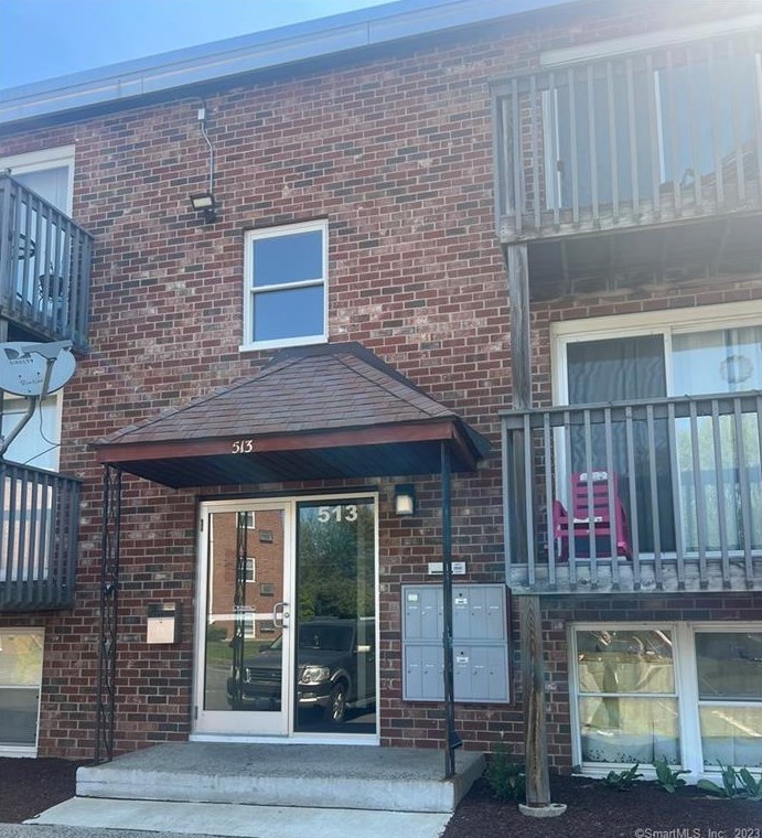 513 Emmett #24, Bristol, CT 06010